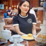 Sonu Kakkar Instagram - ☕️🖤 Cipriani Dolci