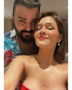 Sonu Kakkar Instagram - Happy Anniversary my love🥂👩‍❤️‍👨🥰 #grateful