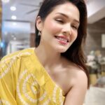 Sonu Kakkar Instagram - Laddoo Peela😅
