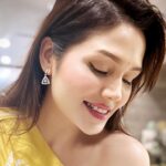 Sonu Kakkar Instagram - Laddoo Peela😅
