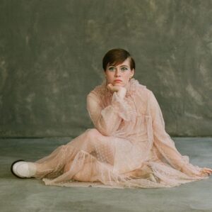 Sophia Lillis Instagram - Had such an amazing time shooting for @thelaterals, thanks so much to everyone involved (and for letting my brother tag along)! Link in bio.

Photos by @emilysoto
Styled by @rachelgilman_
Hair by @_sirsa_
Makeup by @misha212
NY producer @area1202
Set design by @campbellpearson
Words by @bahnmibabe