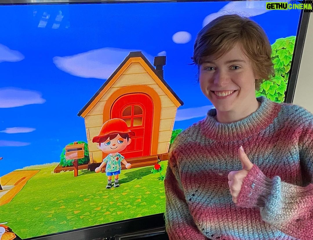 Sophia Lillis - 708.5K Likes - Thank you so much @nintendo for gifting me Animal Crossing New Horizons along with a matching Switch! I think we could all use a little island getaway right around now. #AnimalCrossing #NintendoSwitch #gift