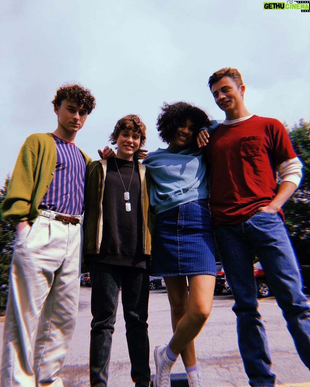 Sophia Lillis Instagram - So thrilled to be working with this amazing cast and crew this summer! @iamnotokaywiththis @jonathan_entwistle