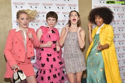 Sophia Lillis Instagram - Had so much fun at the #NancyDrew premiere yesterday! So great to see everyone and I’m so excited for you all to see it on March 15! Dress by @rodarte Shoes by @miumiu Earrings by @apmmonaco Styling by @chrishoran20 Hair and makeup by @blondiemua