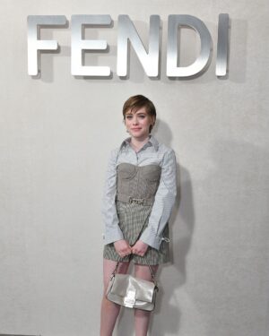 Sophia Lillis Instagram - Had the best time at the Fendi show at NYFW! Thanks so much for having me and thanks so much @yeseniamartinez1122 for coming with me!
@fendi
@mrkimjones
@silviaventurinifendi 
#FendiBaguette