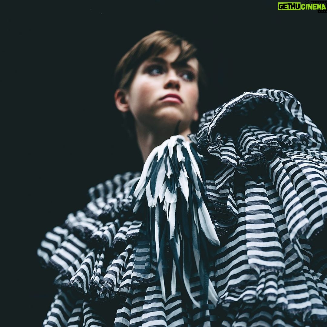Sophia Lillis - 392K Likes - My interview with @storyandrain is out now! Thanks so much for having me! Link in bio.
Photography by @kat_in_nyc
Hair by @peterbutlerhair
Styling by @annakatsanis
Makeup by @nikimnray