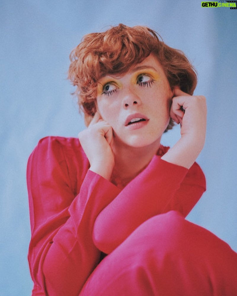 Sophia Lillis Instagram - My interview with @darling is out now! Link in bio. 📷 @valheria123