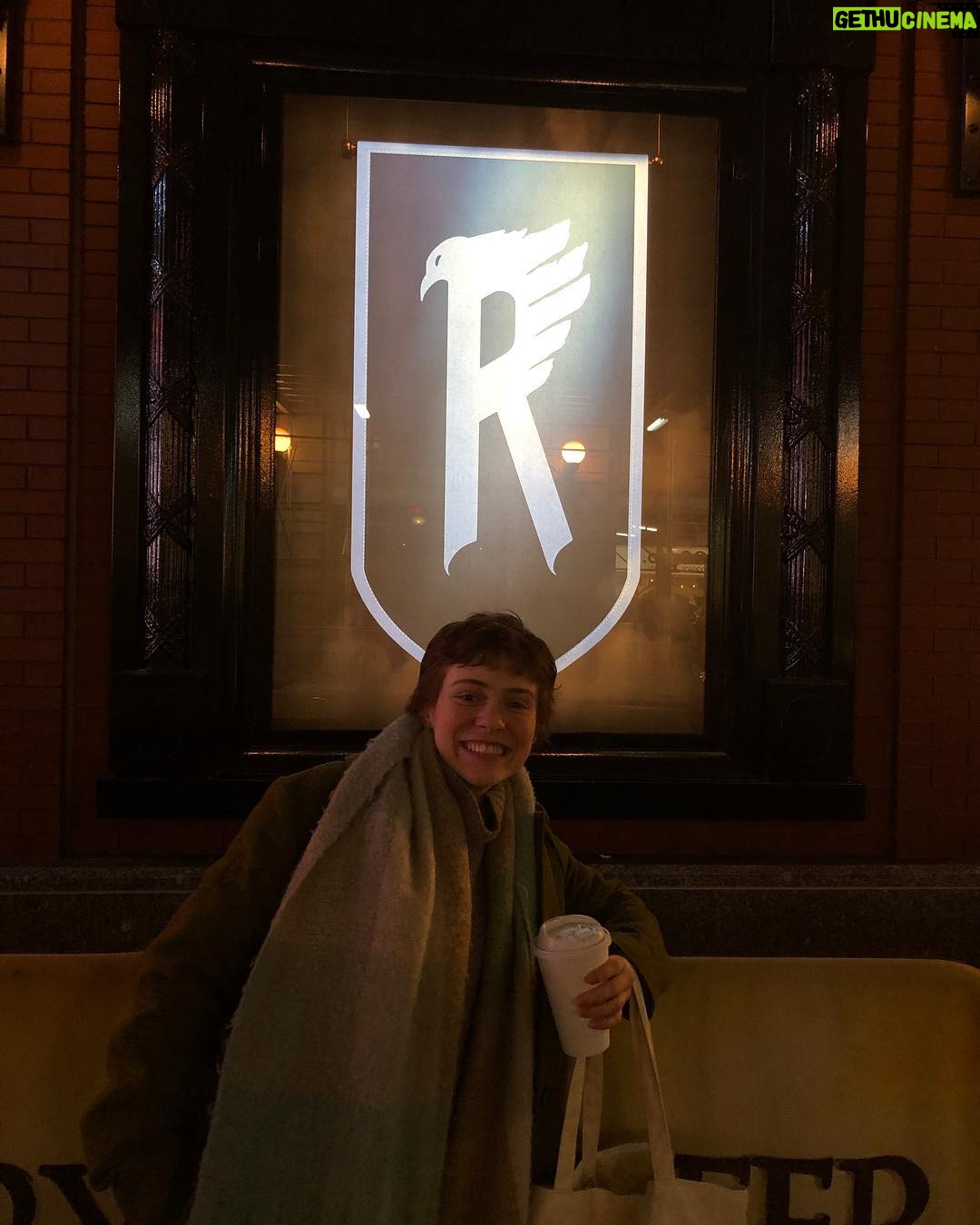 Sophia Lillis Instagram - LOVED LOVED LOVED Harry Potter and the Cursed Child! If you’re in NYC you HAVE to see it! Thanks so much for having me and Jake! #KeepTheSecret @hpplayus