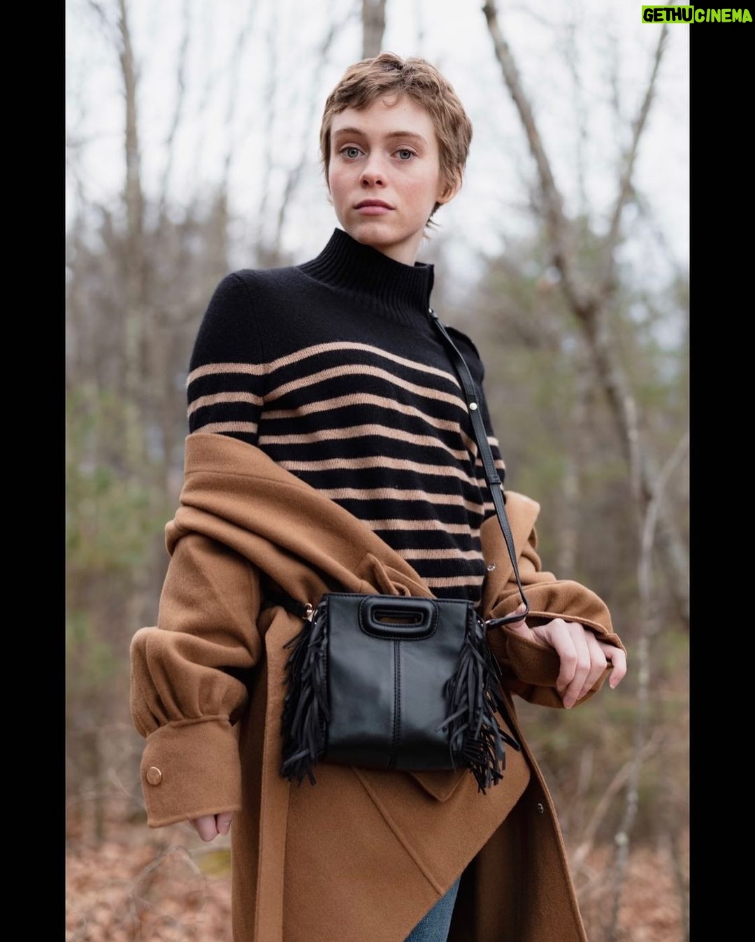 Sophia Lillis Instagram - Cozy in @majeparis #majegirls