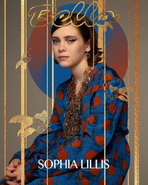 Sophia Lillis Instagram - Thanks @BELLOmag for chatting with me about all things Uncle Frank! Link in bio. 

Photographer:  @mikeruizone
Illustration:  @tamas.haizer
Stylist: @718blonde
Hair: @_sirsa_
Makeup: @reneegarnes
Assistant Stylist: @gracejoshua13
Interview: @alexbonnetwrites
Production: @bellomediagroup x @maisonpriveepre_la