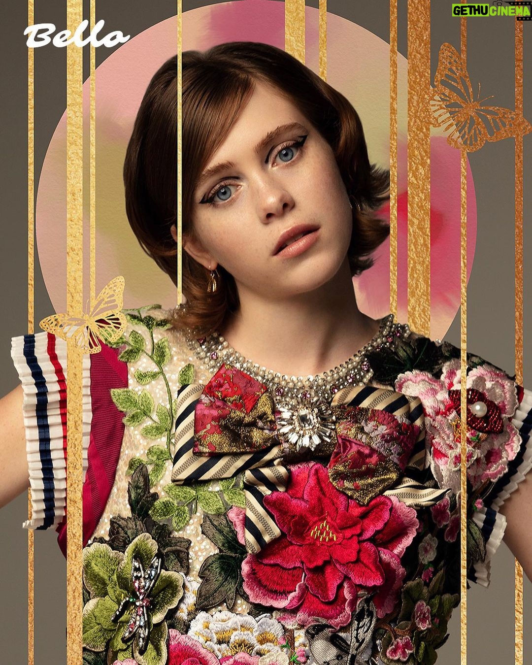 Sophia Lillis - 453.4K Likes - Thanks @BELLOmag for chatting with me about all things Uncle Frank! Link in bio.
Photographer: @mikeruizone
Illustration: @tamas.haizer
Stylist: @718blonde
Hair: @_sirsa_
Makeup: @reneegarnes
Assistant Stylist: @gracejoshua13
Interview: @alexbonnetwrites
Production: @bellomediagroup x @maisonpriveepre_la