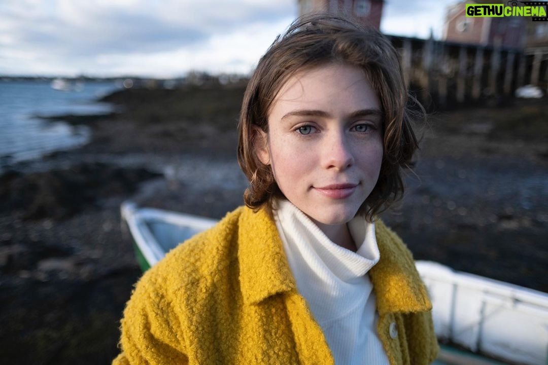 Sophia Lillis - 539.7K Likes - Me, a boat, and some rocks in Maine. Thanks @cmellevold for capturing these profoundly special moments for @amazonprimevideo