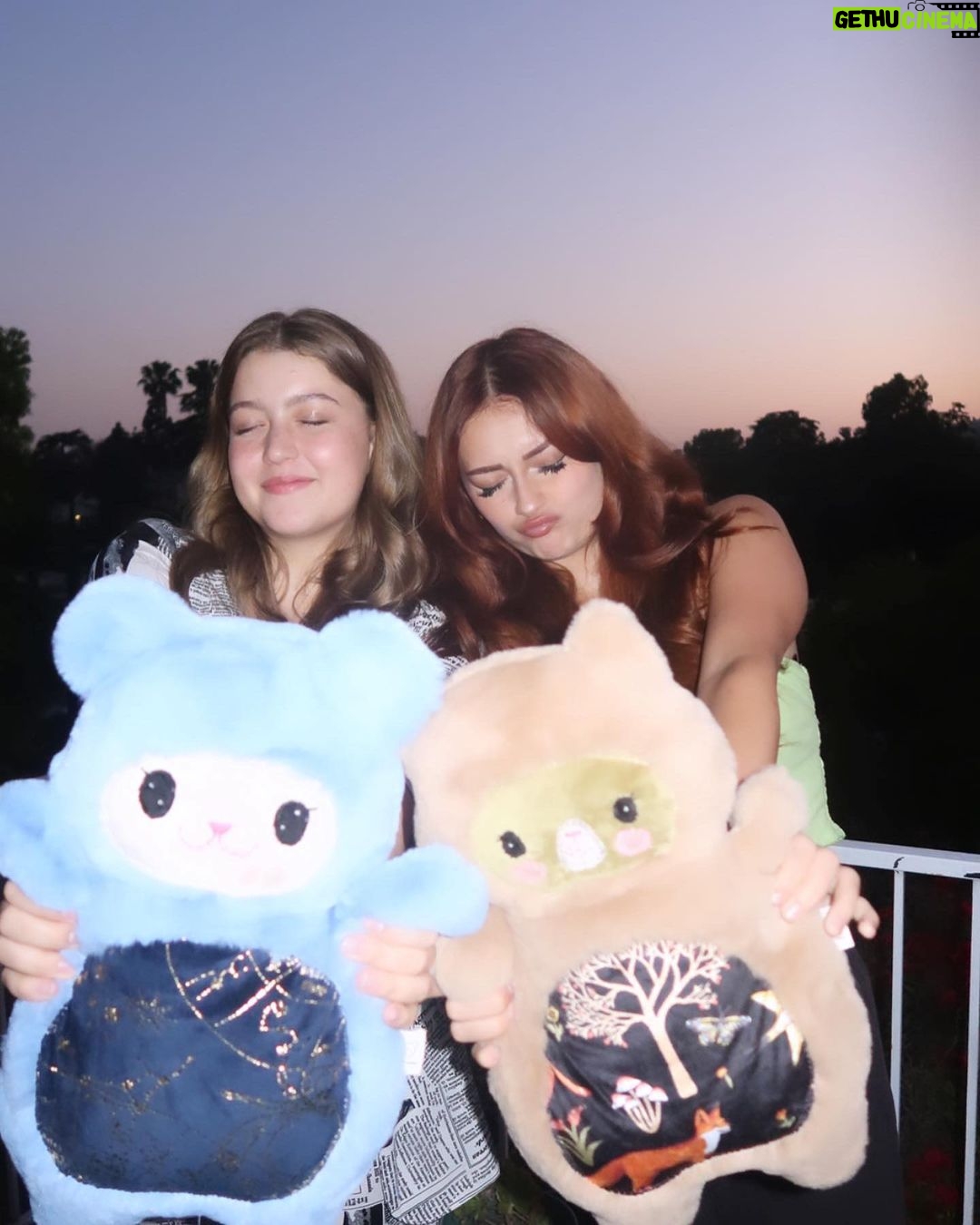 Sophie Fergi Instagram - WITH MY BESTIE 🎉🎉 huge thank you to @soft_sprinkles 🙌🙌