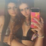 Sophie Fergi Instagram - This is my favorite phone to take photos on. I am so obsessed.🥳🥳 @casetify #CASETiFY #CASETiFYCoachella #GalaxyZFlip4 @samsungmobileusa
