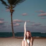 Sophie Fergi Instagram - Beach please 🤪❤️ #nickresortpuntacana #nickolodeon @nickresortpuntacana #nickresorts Nickelodeon Hotels & Resorts Punta Cana