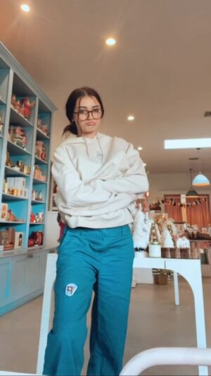 Sophie Fergi Instagram - Comment your favorite emojis 🥵😭❤️🤷‍♀️✌️ #reelsinstagram #reels #reelitfeelit #reel