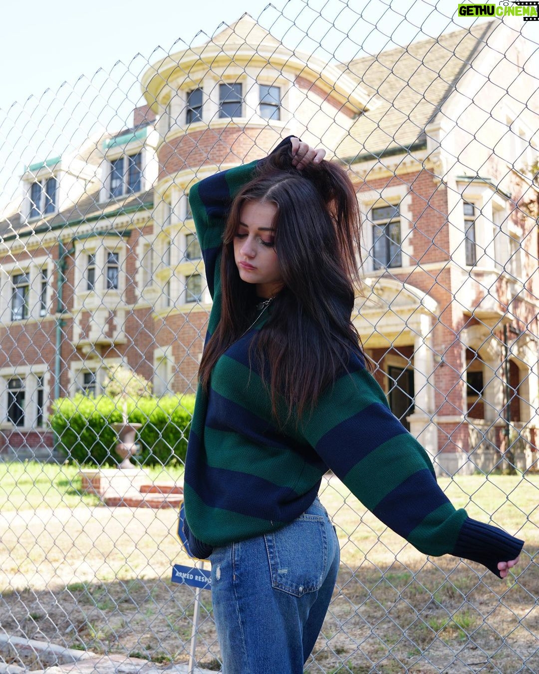 Sophie Fergi Instagram - 🎶You belong to me..🎶 #ash #murderhouse Murder House - American Horror Story
