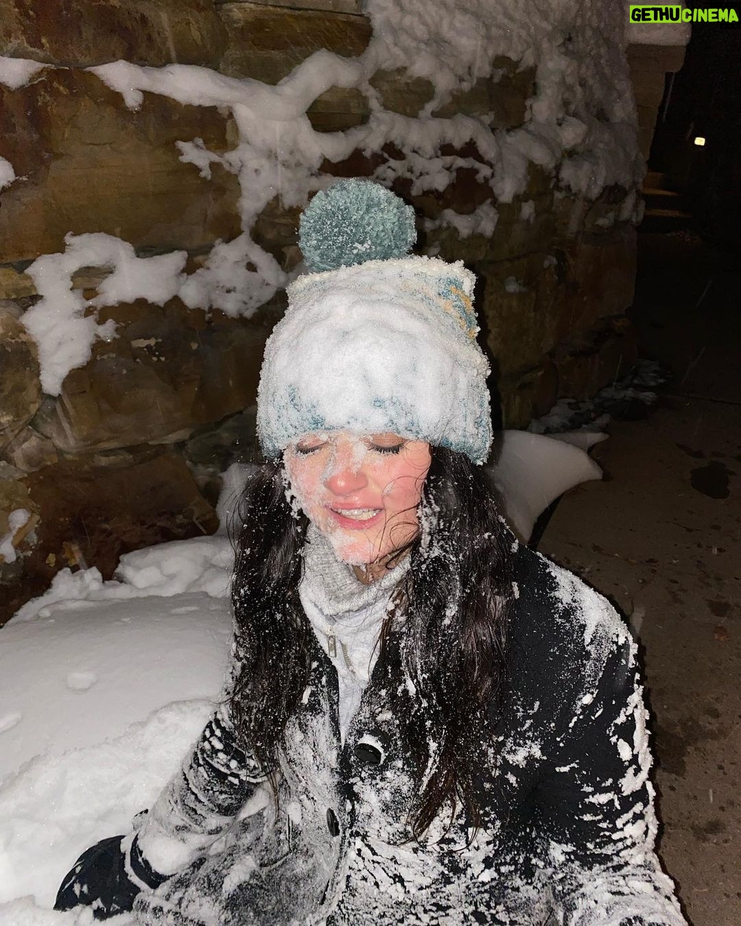 Sophie Fergi Instagram - Snow vibes ⛄️❤️🎄 Main St. Park City