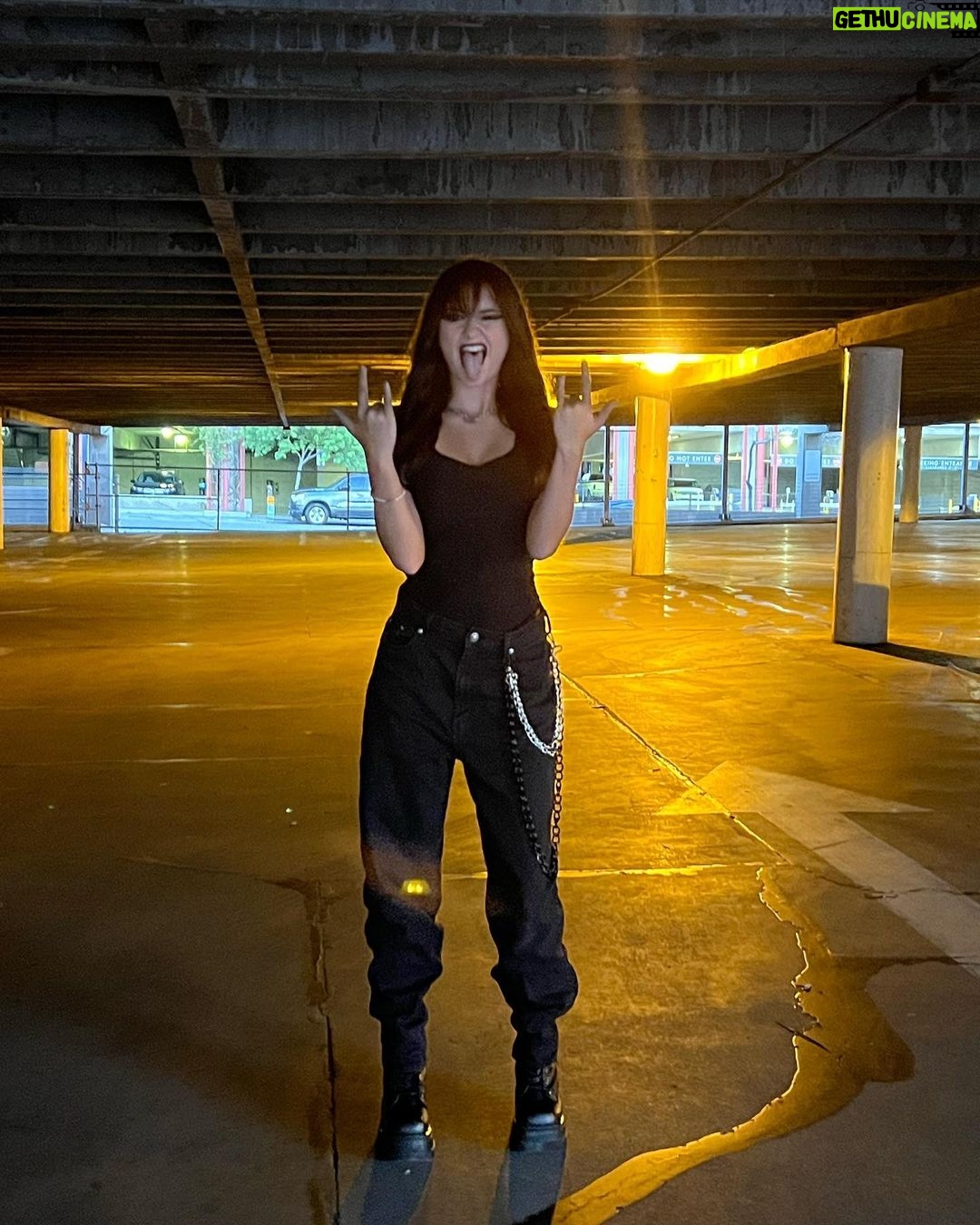 Sophie Fergi Instagram - EMO GIRL 🖤 Hollywood Hills