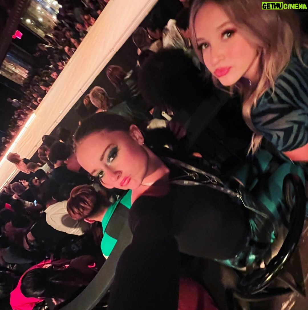 Sophie Fergi Instagram - LILLY PHOTO DUMP BAHAHAH 😂🤣 @lillykofficial New York City, N.Y.