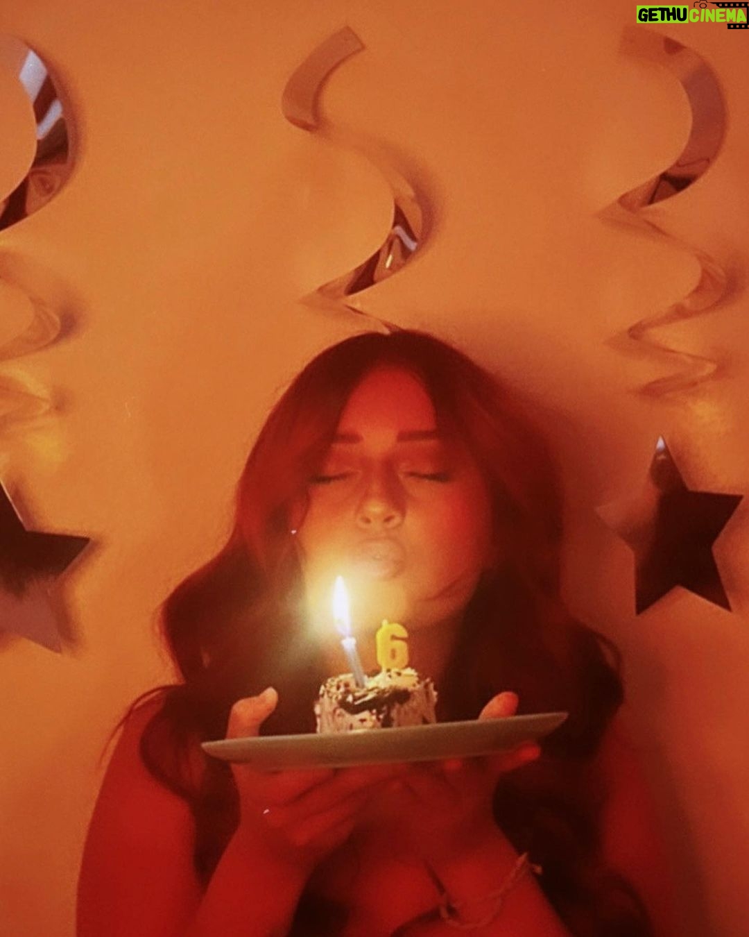 Sophie Fergi Instagram - 16🎉🥳 Las Vegas, Nevada