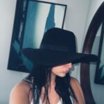 Sophie Fergi Instagram - A hat moment from mwah 💋 Old Hollywood