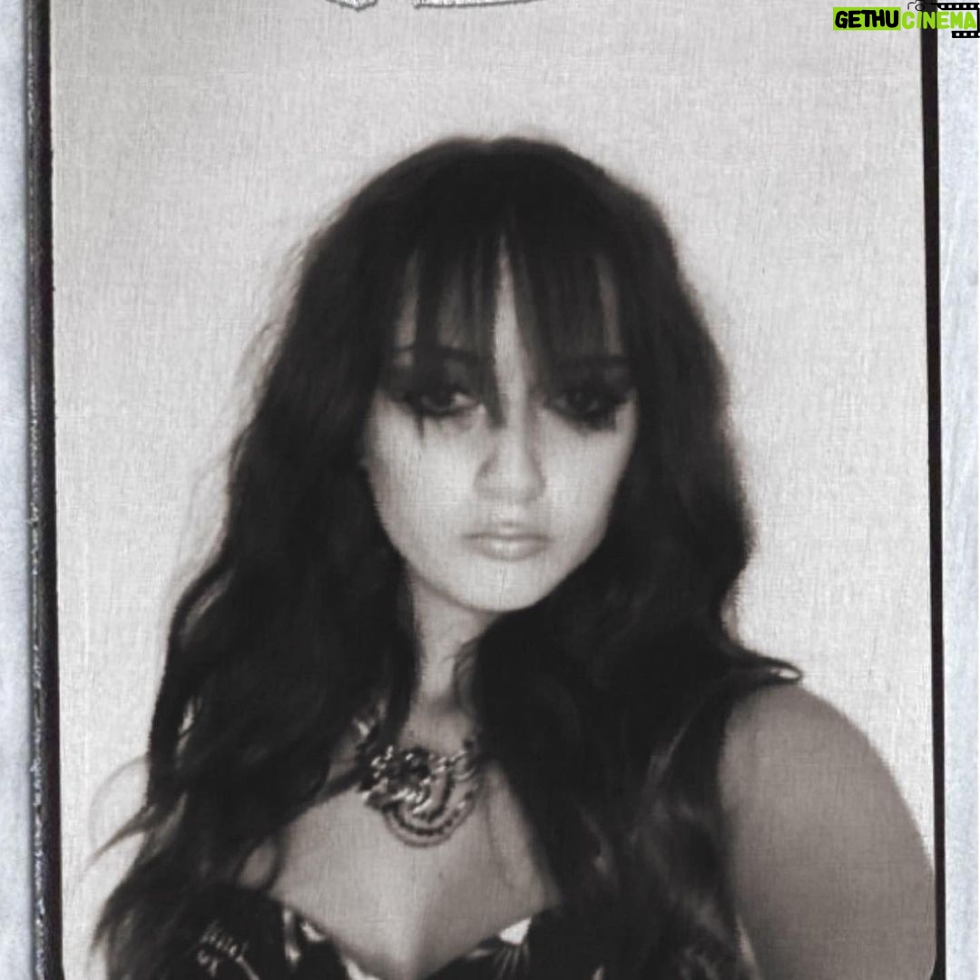 Sophie Fergi Instagram - The booth 🖤 Photo Booth Fun