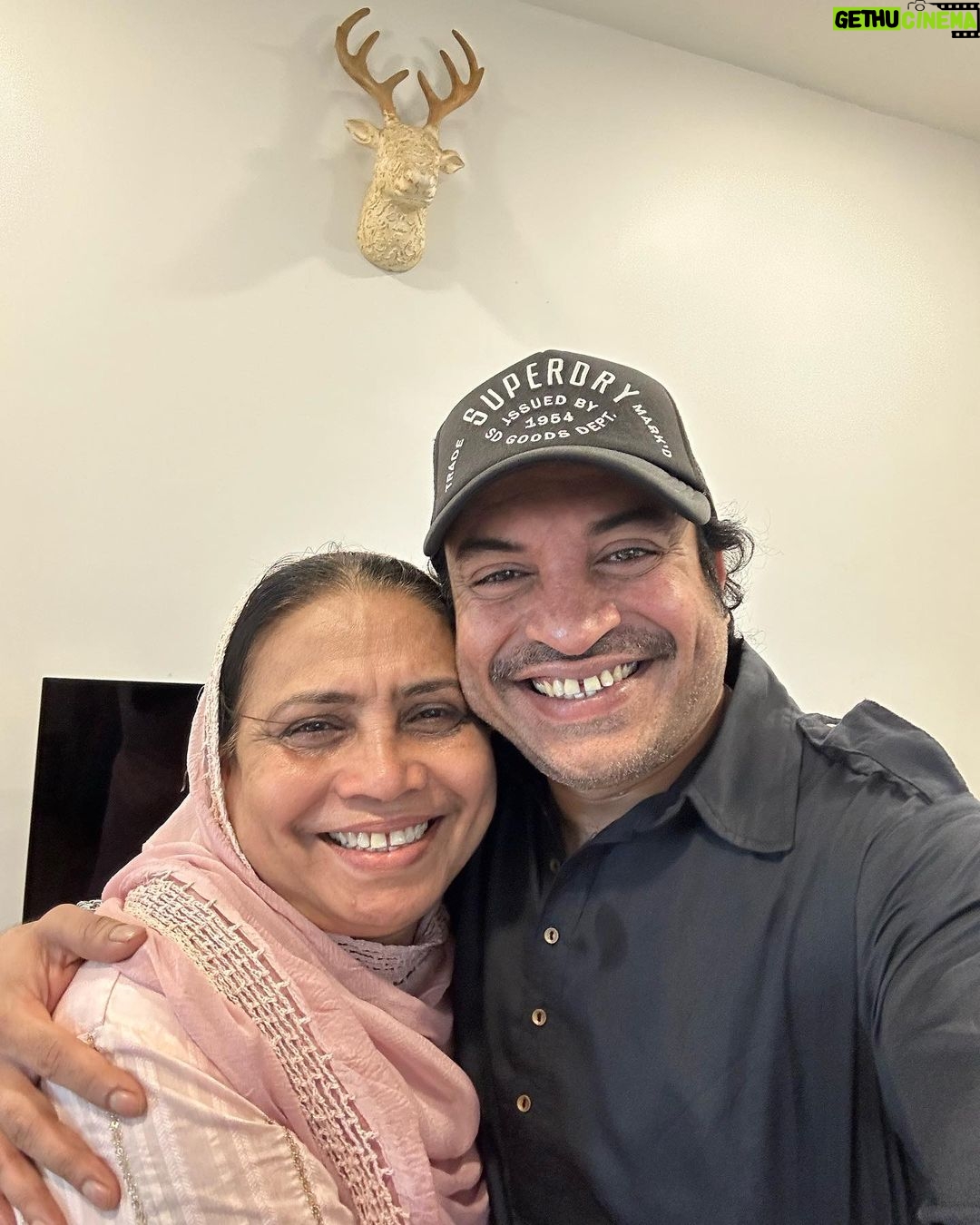 Soubin Shahir Instagram - #happybirthdaymummy May you live long, happy & healthy. #youmeanthewholewideworldtome .. love you 😘