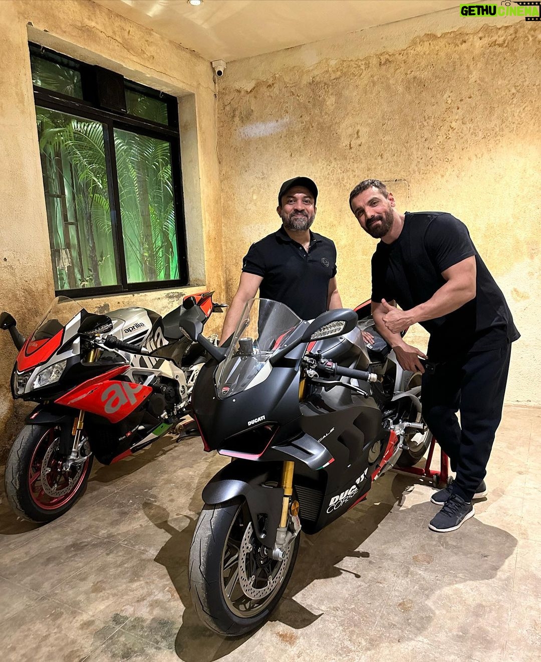 Soubin Shahir - 125.5K Likes - BOMBay.
