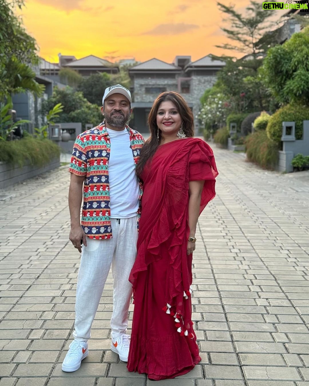 Soubin Shahir Instagram - #merrychristmas from our hearts to yours. #✨ #🎄 #christmas2023 #❤️ Kochi, India
