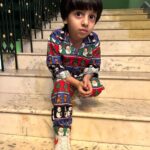 Soubin Shahir Instagram - Merry Christmas and happy New Year .. with Love.., Soubin…Jami…Zoe…Orhan 🤍