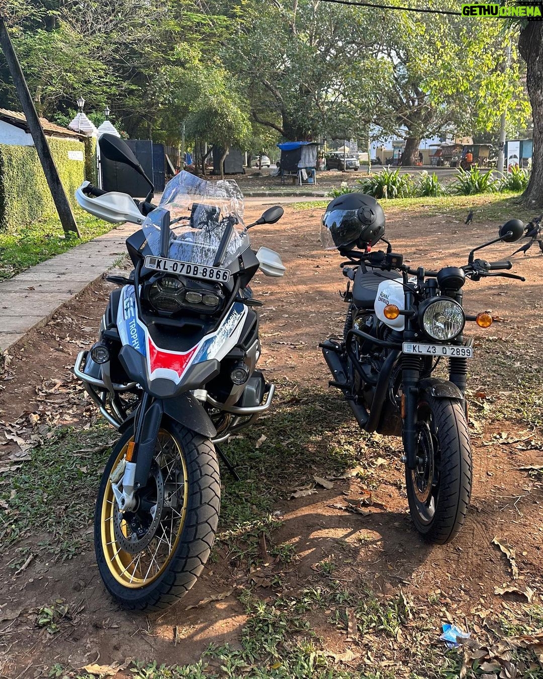 Soubin Shahir Instagram - Morning ride 🤍 with @shyju.khalid Kochi, India
