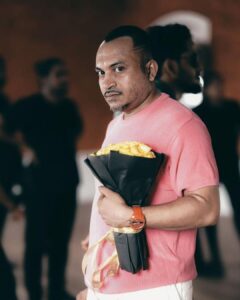 Soubin Shahir Instagram - Soubikka 🔥 @soubinshahir . Clicks @haaary._ @_harikumar._ . #goldmovie #soubinshahir #stillphotography #bts Kochi, India