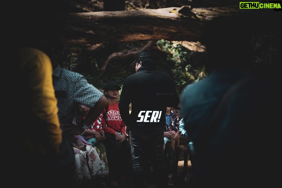 Soubin Shahir Instagram - SER! @soubinshahir @manjummelboysthemovie @paravafilms . . . . . #paravafilms #manjummelboys #mb #kodaikanal #soubin #soubinshahir #soubinshahirfans #malayalam #actor #director #producer #malayalammovie #malayalamactor #photographer #moviestills #celebrity #malayalamcelebrities Kodaikanal- Princess of Hills