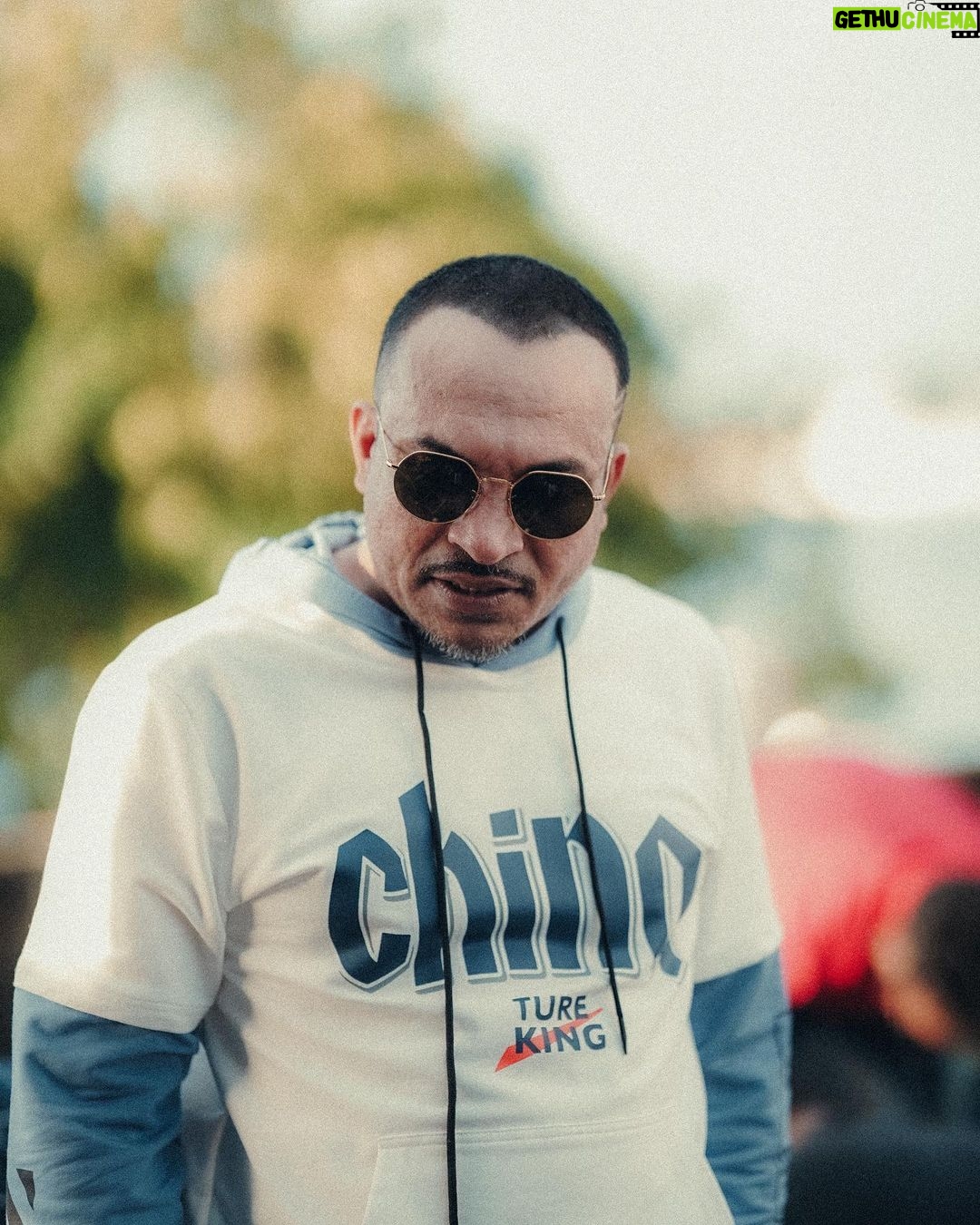 Soubin Shahir - 196.9K Likes - Soubikka 🔥
@soubinshahir
.
Clicks @haaary._ @_harikumar._
.
#goldmovie #soubinshahir #stillphotography #bts