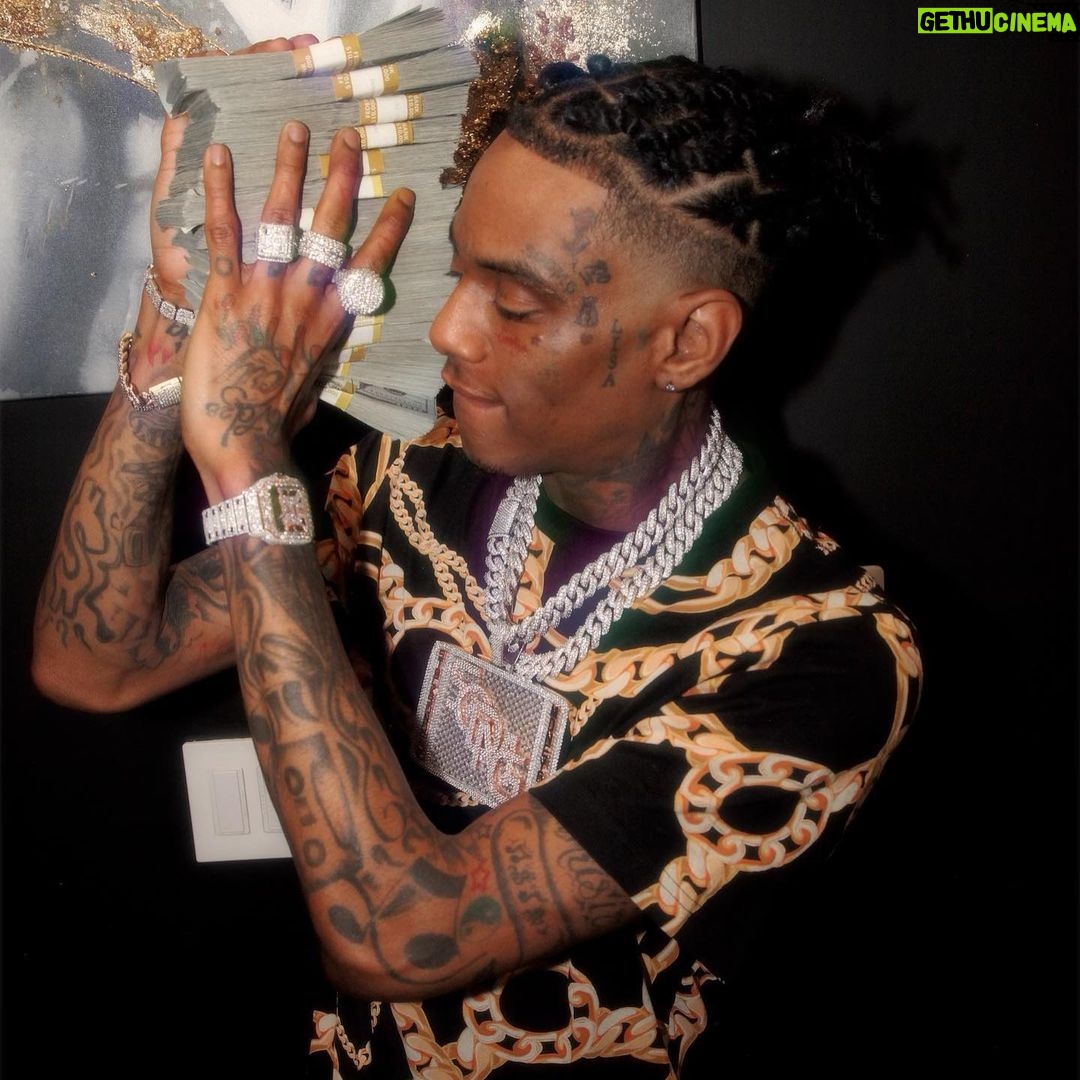 Soulja Boy Instagram - Da biggest Draco you ever seen 😳🔥