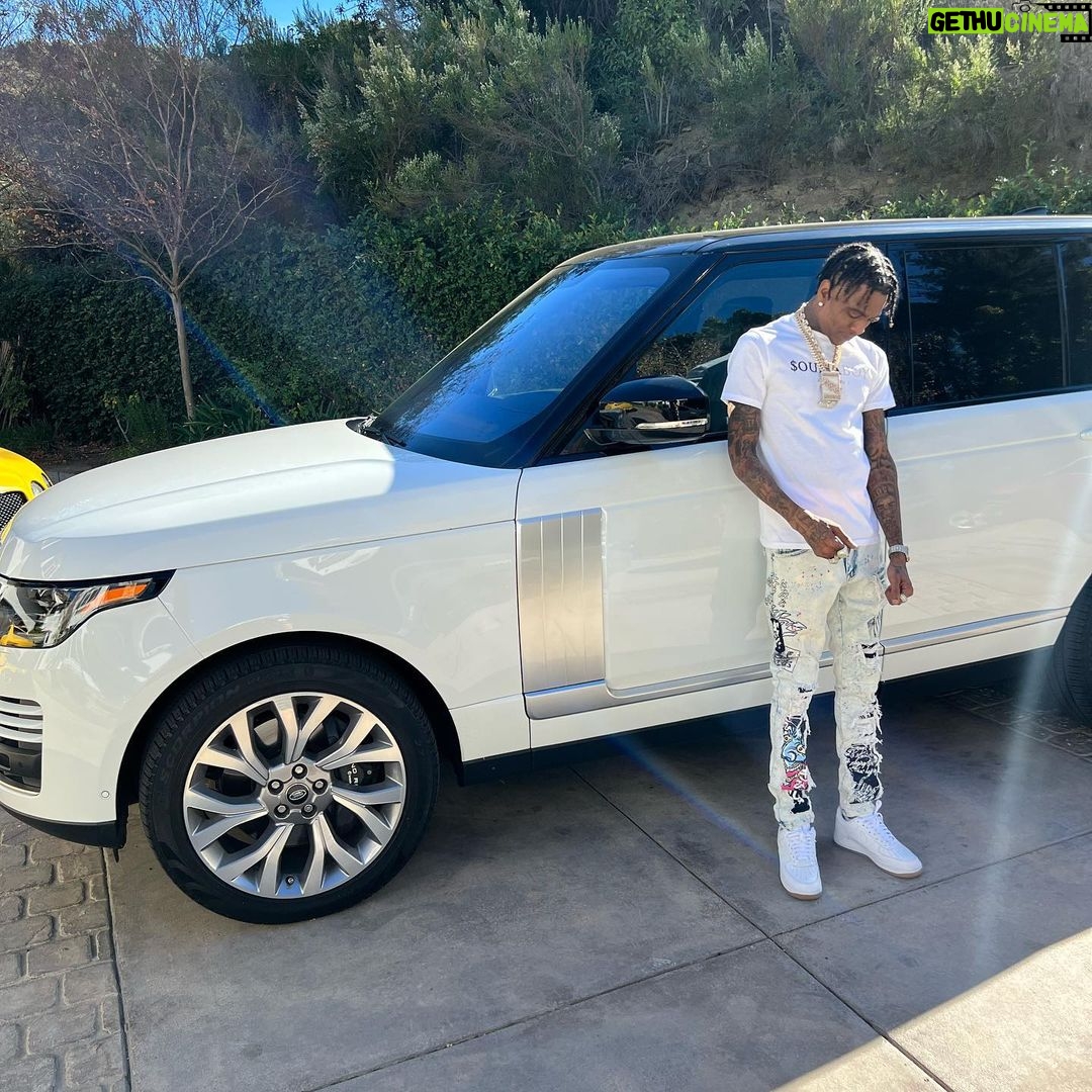 Soulja Boy - 58.2K Likes - Shop now: @souljaboyapparel 📱📫🤲🏾