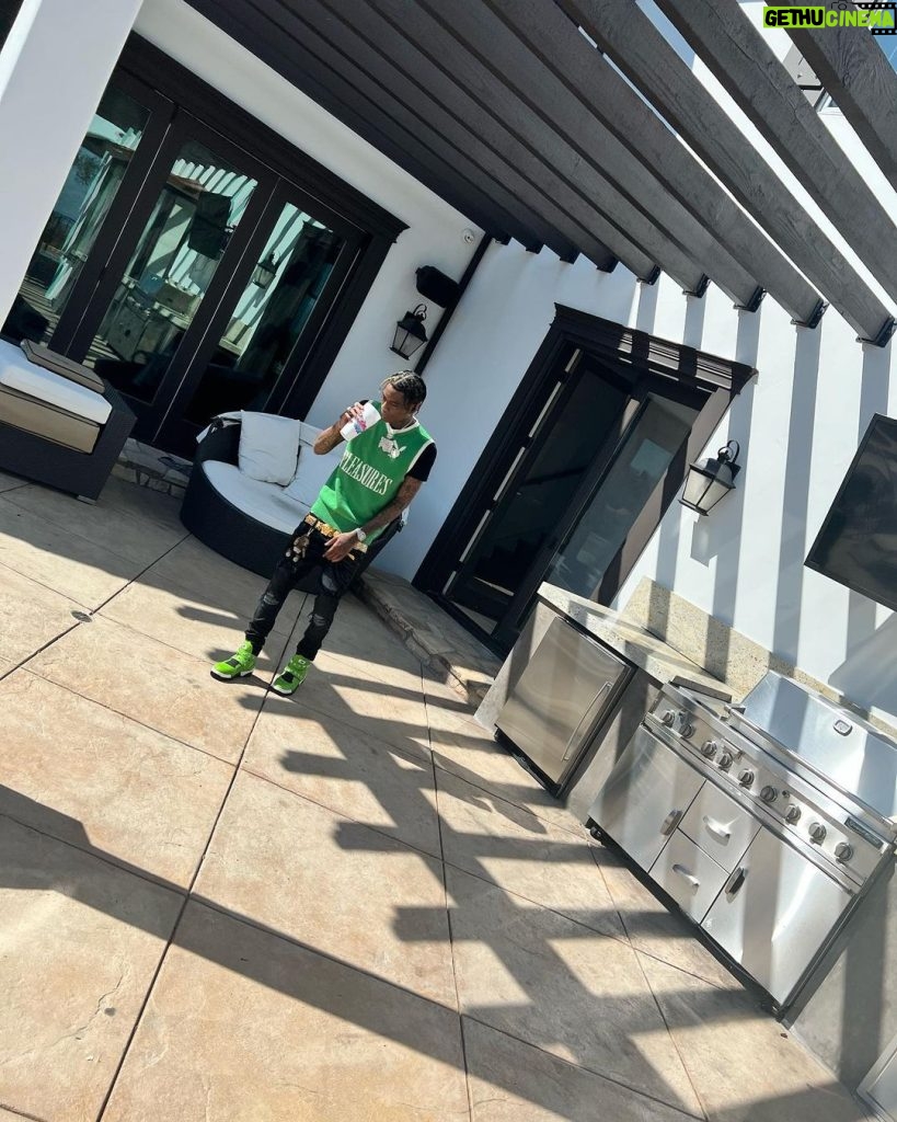 Soulja Boy Instagram - Big Draco you know wtf going on ✅🤑 Los Angeles, California