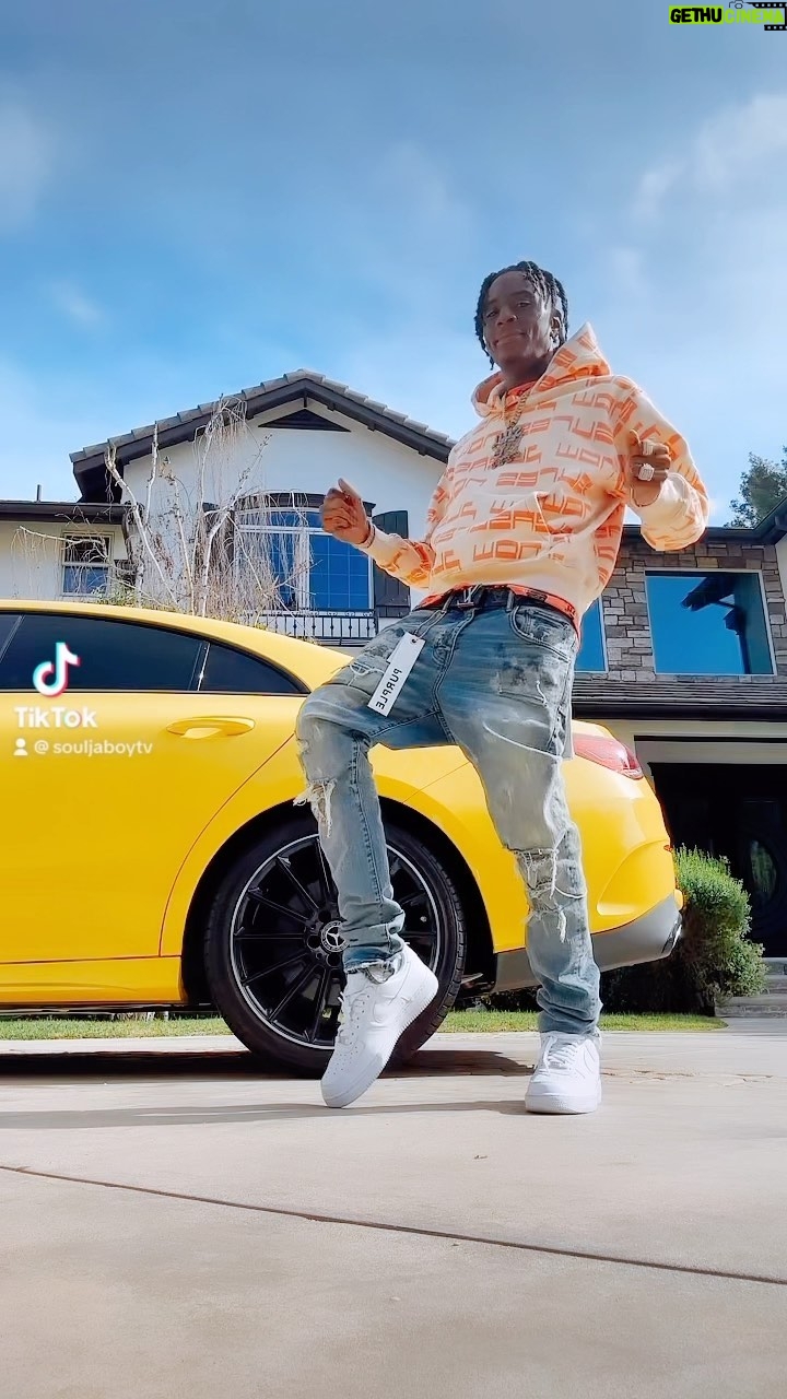 Soulja Boy - 68.7K Likes - Lean then snap challenge winner get 1000$ on cash app announced July 1st upload your video and use the sound “lean then snap” on instagram reels and TikTok 🕺🏾 🔥🔥‼️😎 #souljaboy #leanthensnapchallenge