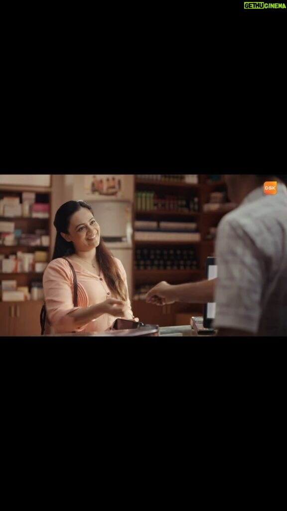 Spruha Joshi Instagram - Here is my new commercial for @calpol_uk Casting by @anamikasingcasting 😘 Directed by the amazing @poojadkhemani