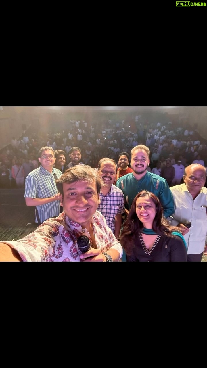 Spruha Joshi Instagram - The Stage is Calling. It’s Time to Answer. “संकर्षण via स्पृहा” चा १०० व्या अखिल भारतीय मराठी नाट्य संमेलन सोलापूरमधील प्रयोग .
