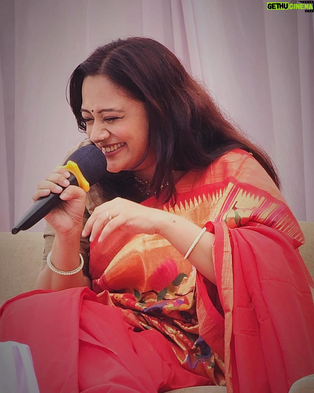 Spruha Joshi Instagram - Just me.. Being me! 🌸 📸 : @prasad_joshi0115