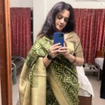 Spruha Joshi Instagram – Couldn’t really choose one!😬 For the Gala dinner of the very first Doctor’s Olympics organised by the young doctors league association. 👩‍⚕️👨‍⚕️🩺 Also have no clue about the music just loved the vibe! 😎 The Residency Club