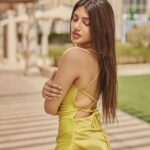 Sreeleela Instagram - Swiping to the sunny side of life 🪽 . . . . . . . Styled by - @ashwin_ash1 & @hassankhan_3 Outfit - @hellogorgeousbyjazzkaur Jewellery- @kushalsfashionjewellery Make up @deepikakarnanimakeovers Dressman - @johnmarkgari Shot by - @arifminhaz
