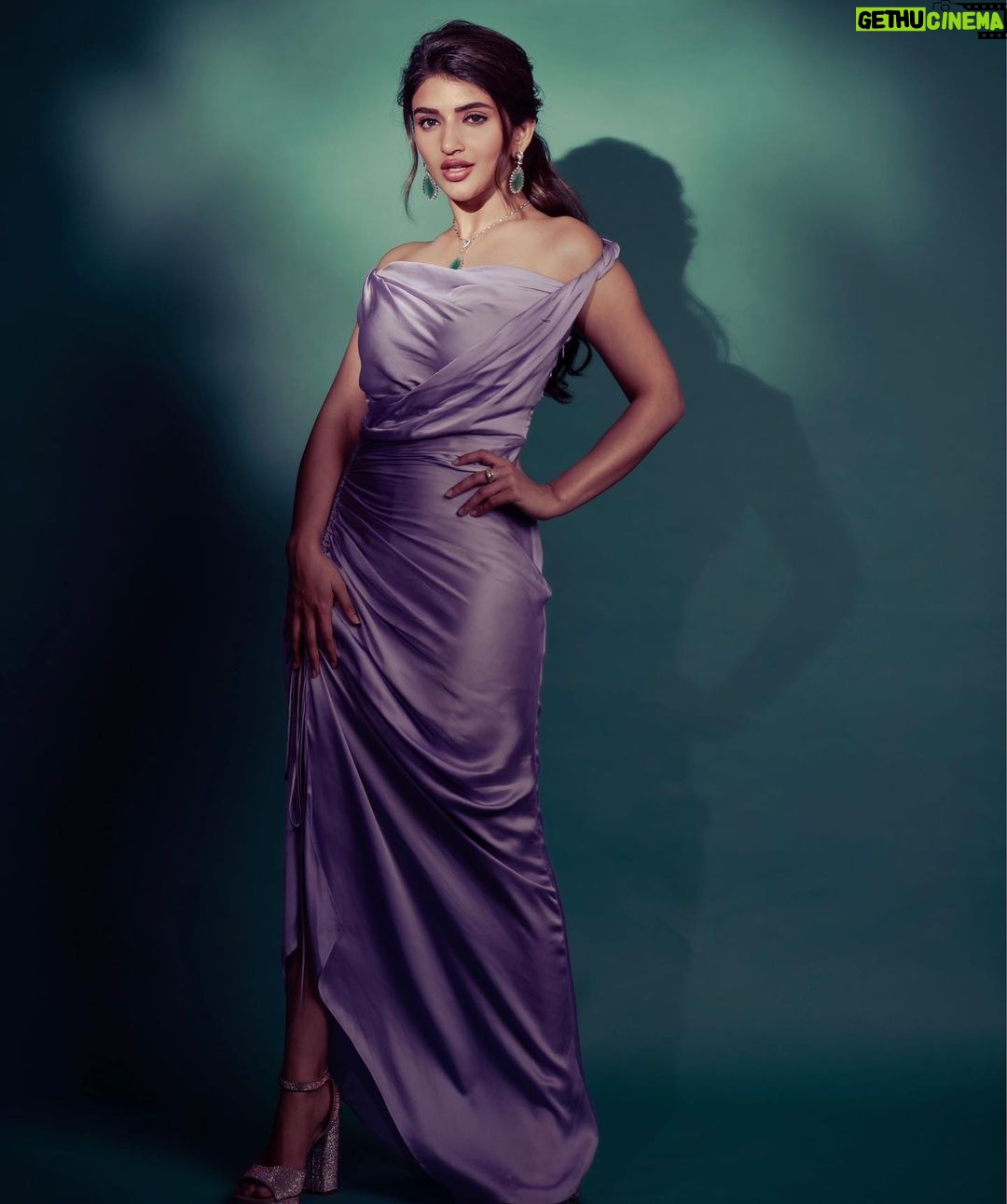 Sreeleela Instagram - Lilac dreams and lavender schemes…. . . . . . . . . . . . Styled by @rashmitathapa Styling team @tedhimedhi Wearing @arokaofficial Shot by @puchi.photography Jewellery @petalsbyswathi