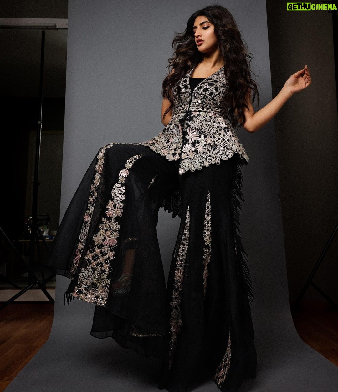 Sreeleela Instagram - A floating feather in love with the wind 🪶 . . . . . . . . . Styled by - @ashwin_ash1 & @hassankhan_3 Style team - @avinash_kajjam @ahmedxmirza Outfit- @varunnidhika @perniaspopupshop Jewelry- @shopriyaaofficial Shot by - @pranav.foto Makeup by- @Deepikakarnanimakeovers