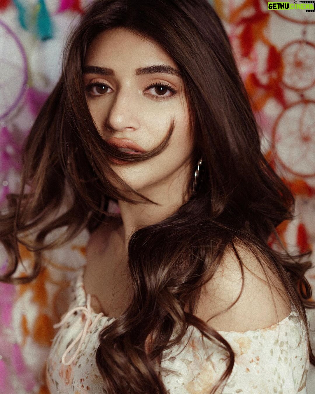 Sreeleela Instagram - Catch your dreams love 🤍 Cause no one else is going to do it for you 🎀