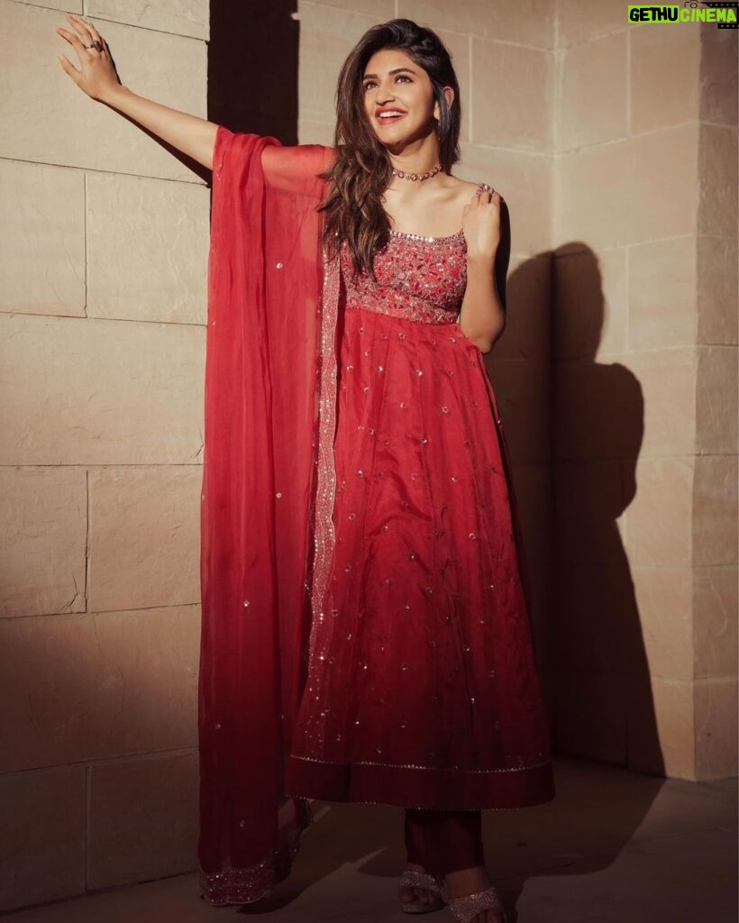 Sreeleela Instagram - Okay spitting facts I ran out of poses so I hugged the wall 🤷🏻‍♀ . . . . . . . . . Styled by @rashmitathapa Wearing @kanumilli Shot by @puchi.photography