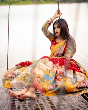 Sreeleela Instagram - 🌺feminine urges 🌺
.
.
.
.
.
.
.
Styled by - @ashwin_ash1 & @hassankhan_3 
Style team - @keshav_b_n
Designer- @mahithamadineni
Jewellery- @houseofqc