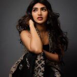 Sreeleela Instagram – A floating feather in love with the wind 🪶
.
.
.
.
.
.
.
.
.
Styled by – @ashwin_ash1 & @hassankhan_3
Style team – @avinash_kajjam @ahmedxmirza
Outfit- @varunnidhika @perniaspopupshop
Jewelry- @shopriyaaofficial
Shot by – @pranav.foto
Makeup by- @Deepikakarnanimakeovers